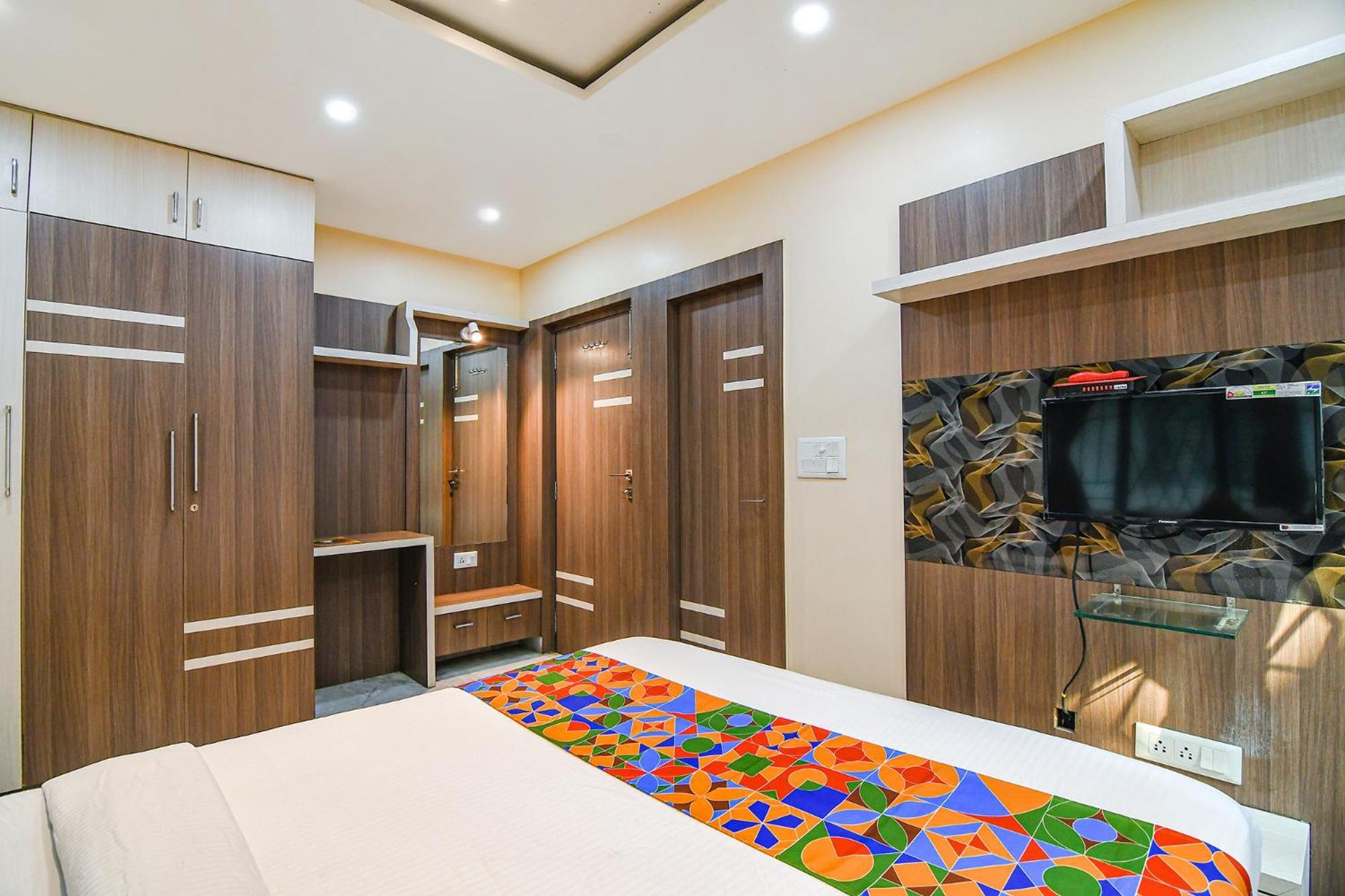 Hotel Fabexpress Scholer Kolkata