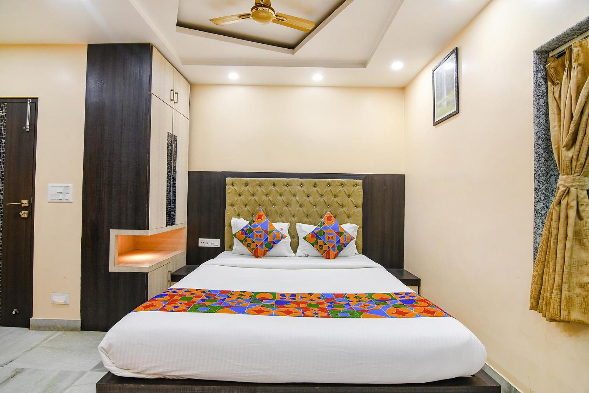 Hotel Fabexpress Scholer Kolkata